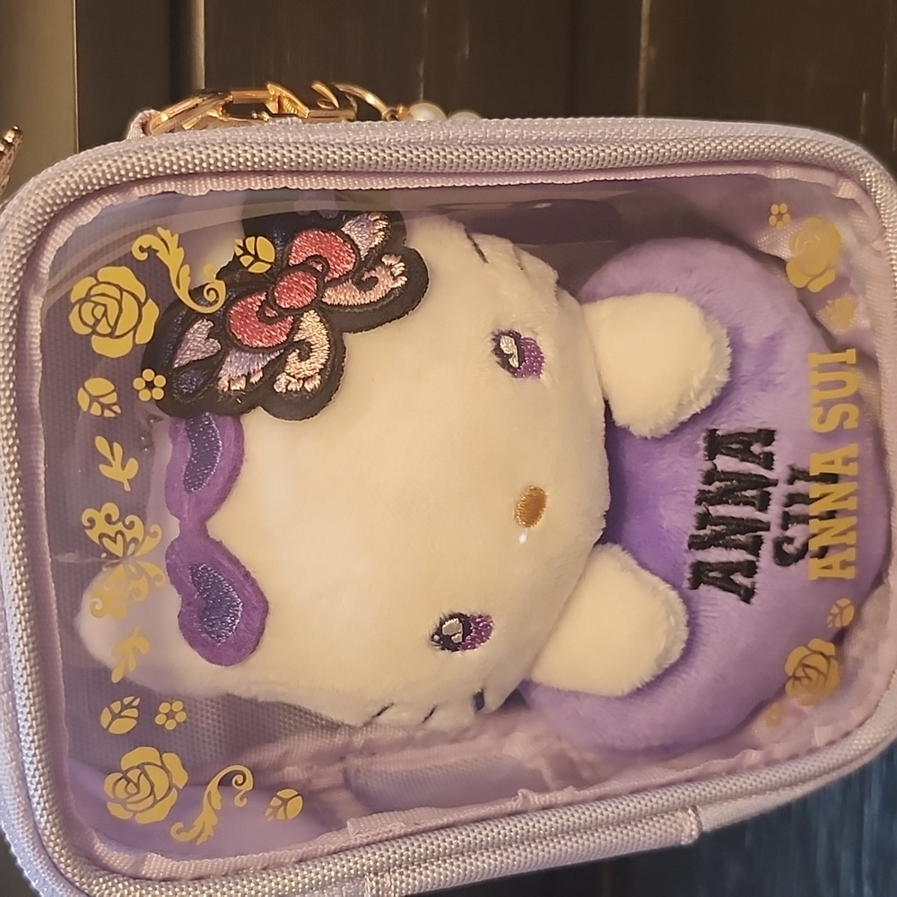 Anna Sui Sanrio Hello Kitty Plush and bag - Picture 3 of 11